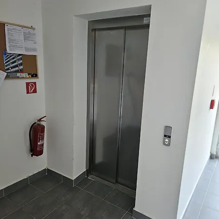 Apartman Presov アパート *